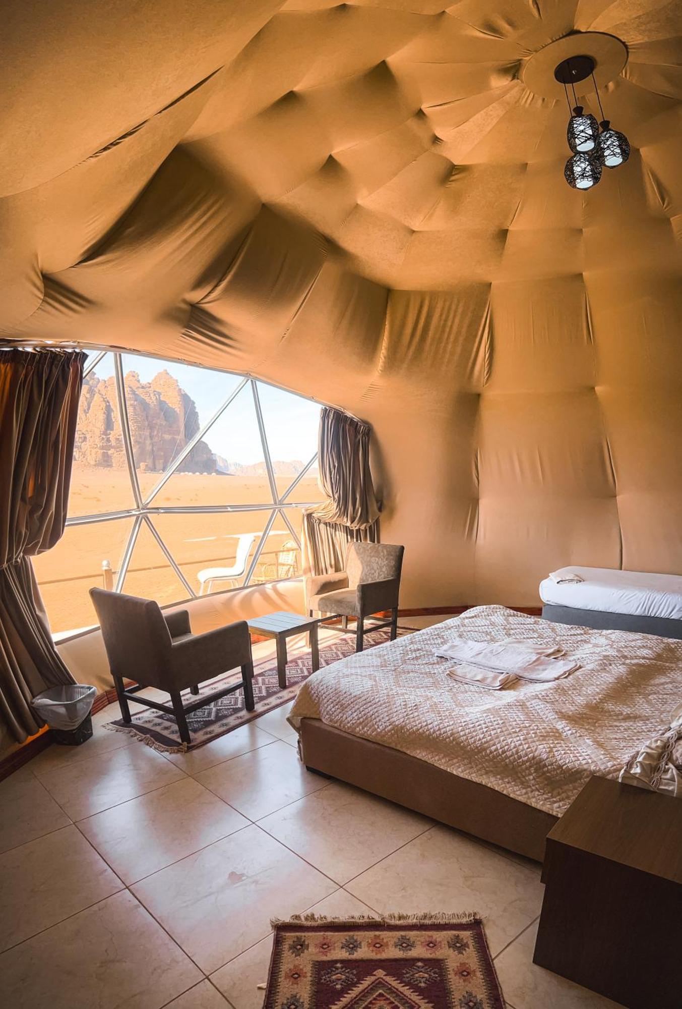 Rum Royal Flower Luxury Camp 와디럼 외부 사진
