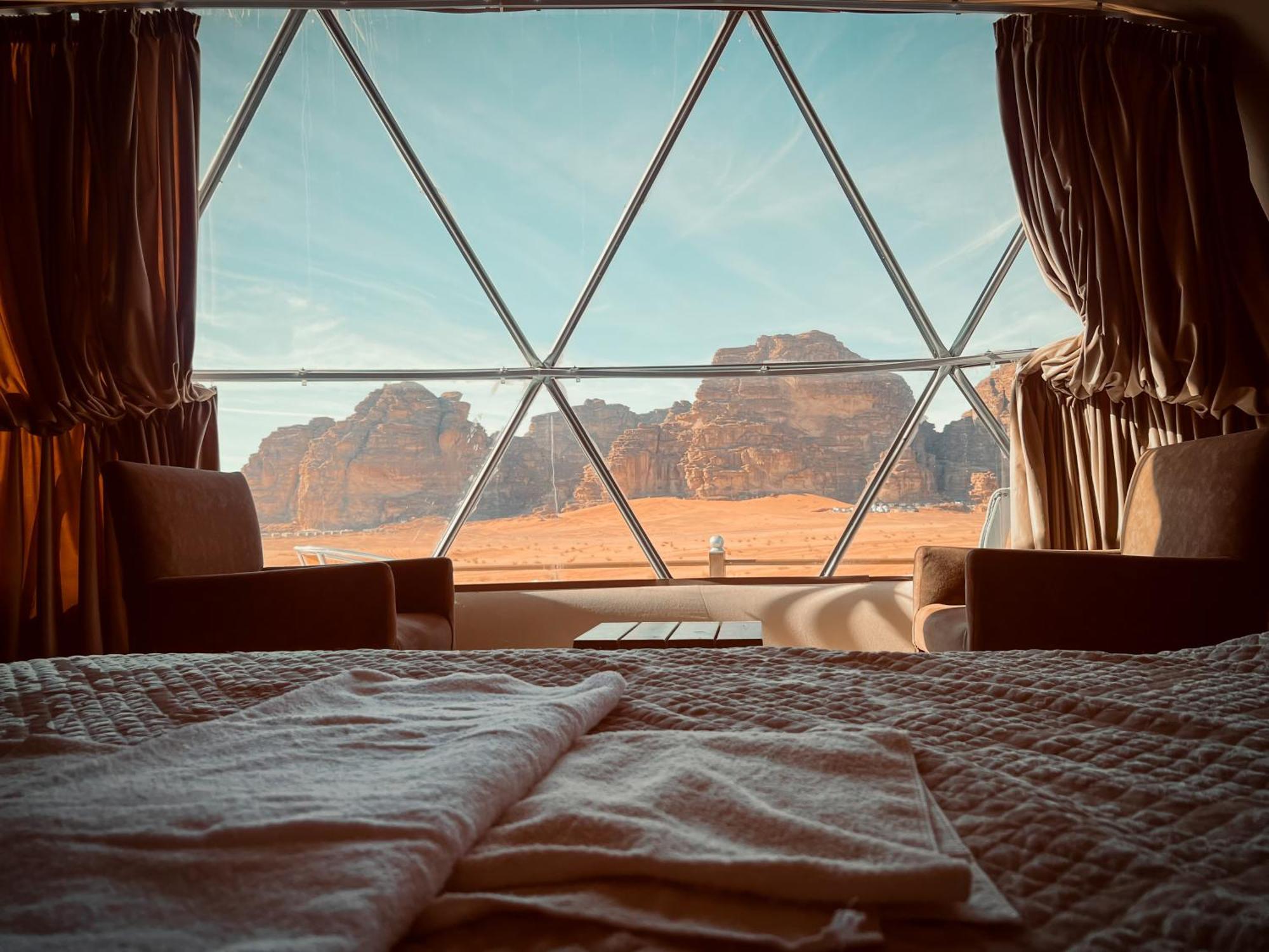 Rum Royal Flower Luxury Camp 와디럼 외부 사진