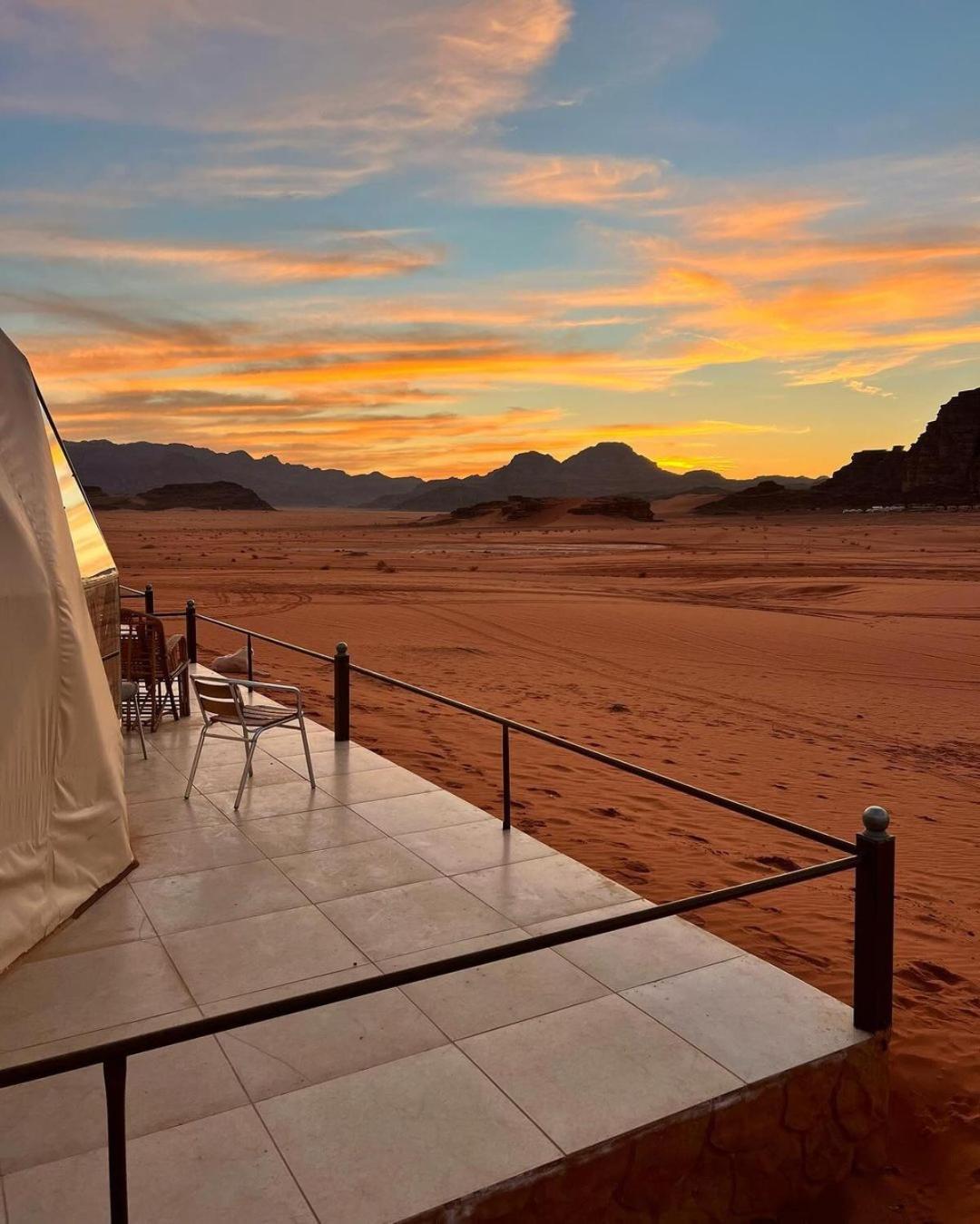 Rum Royal Flower Luxury Camp 와디럼 외부 사진